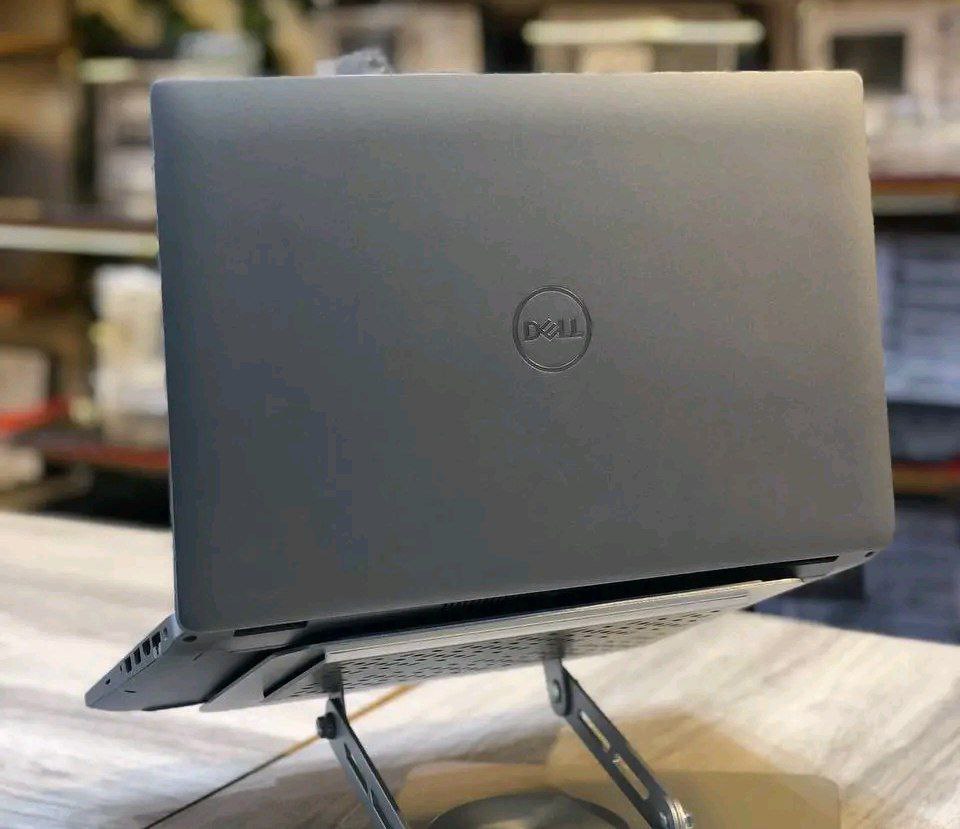 Dell Latitude 5420💻