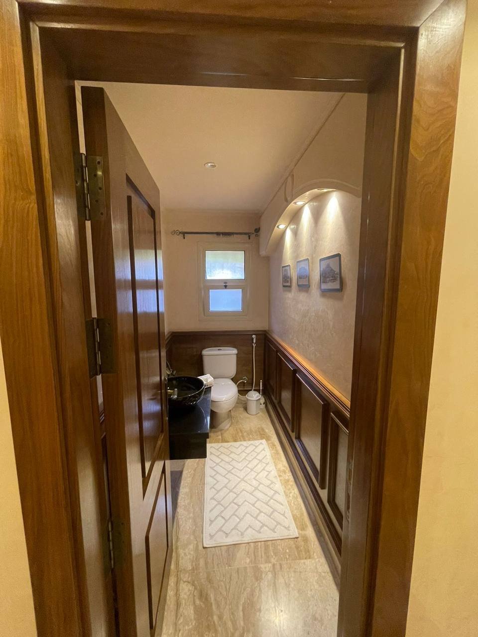 فيلا مستقلة للبيع – كمبوند داره جاردنز – على محور جمال عبد الناصر أمام مول العرب – 6 أكتوبر