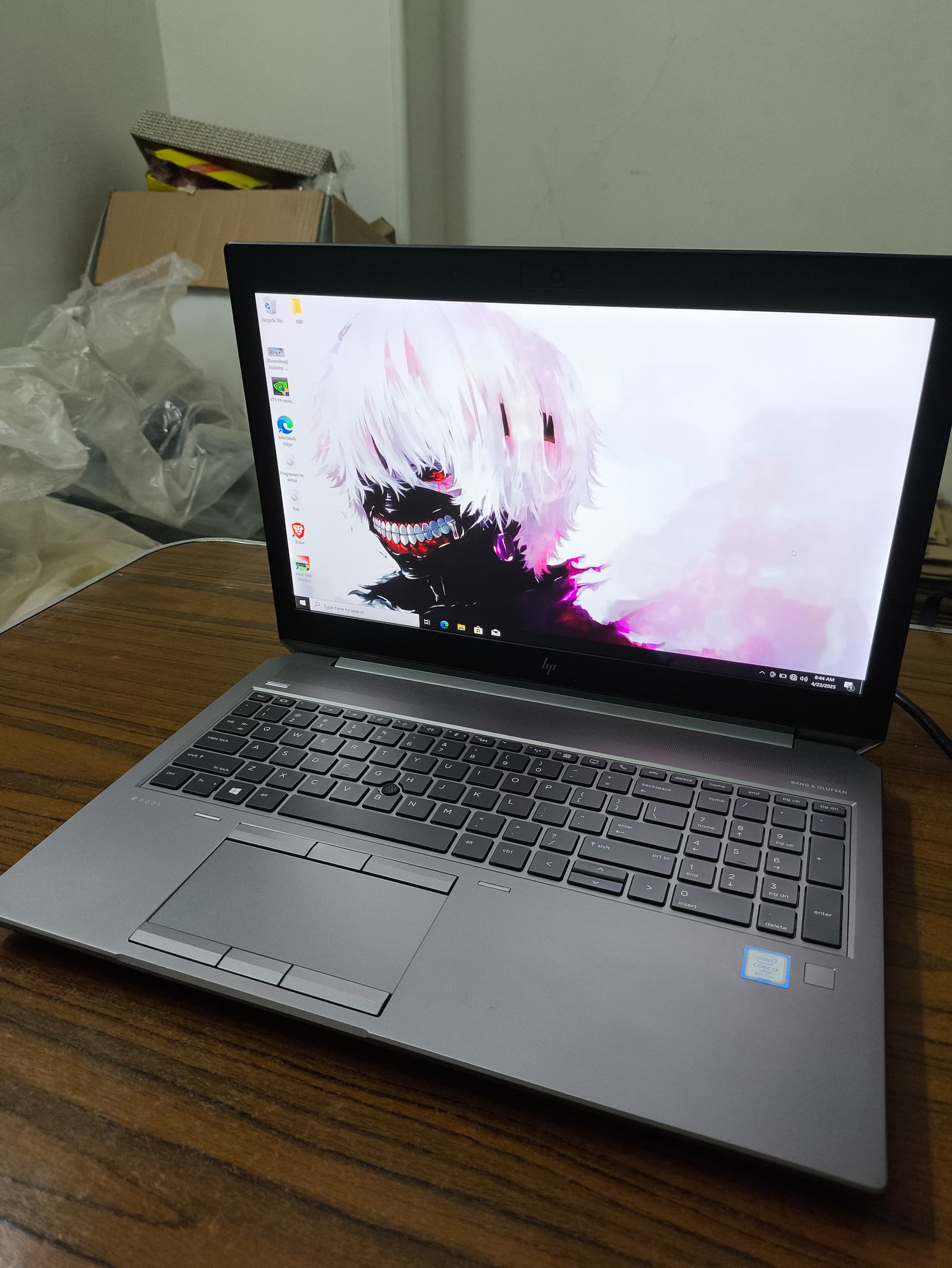 HP ZBook G5 – Core i7-8850H –RAM 16G – SSD 512 M2 – Nividia P2000 – for pes 22 – fifa 22 – for all adobe programs v