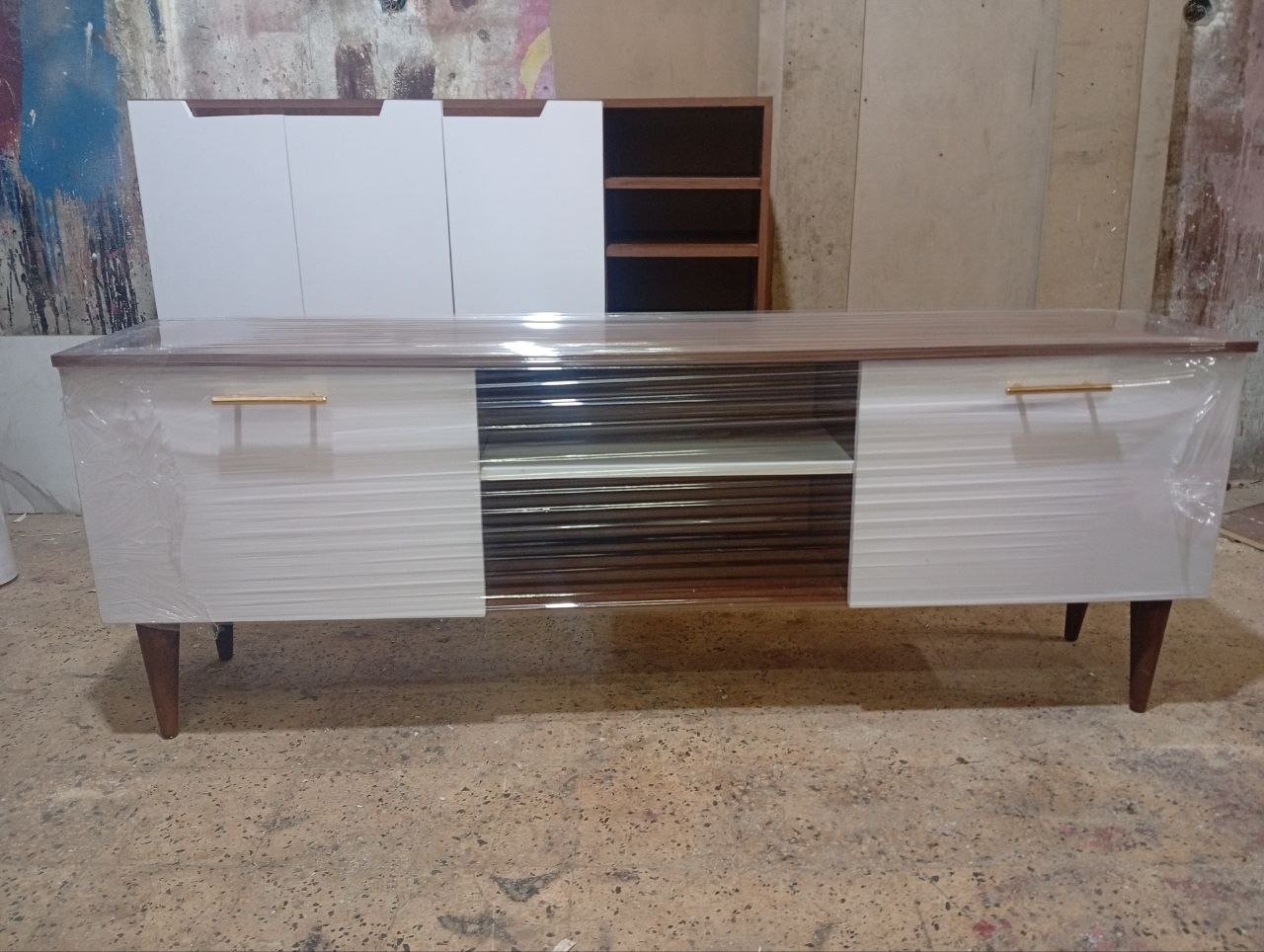 تريبزة شاشة خشب ميلامين  تركي مستورد😍😍