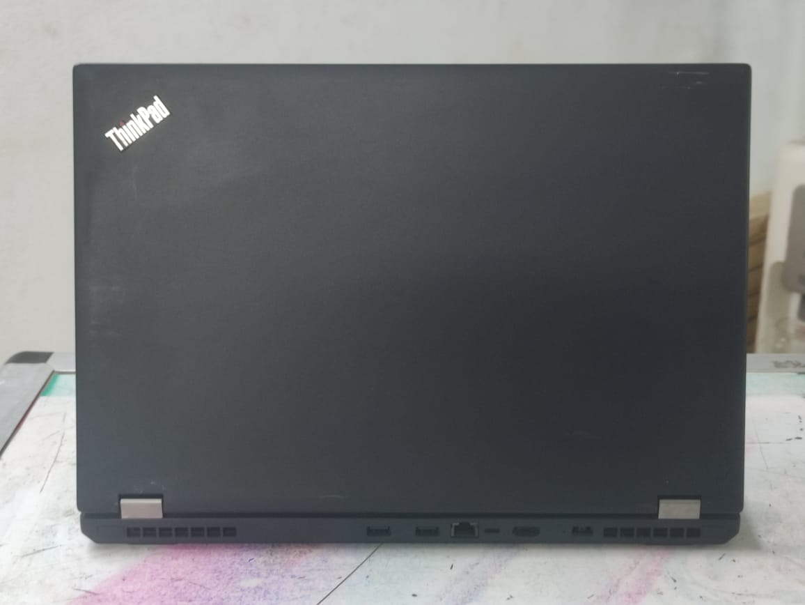 Lenovo P50 – Intel Core I7-6700Hq @ 2.70 Ghz – 500 Gb ssd – 16 Gb Ddr4 القوي الشرس للألعاب والجرافيك – من افضل الاجهزة الورك استيشن - 4