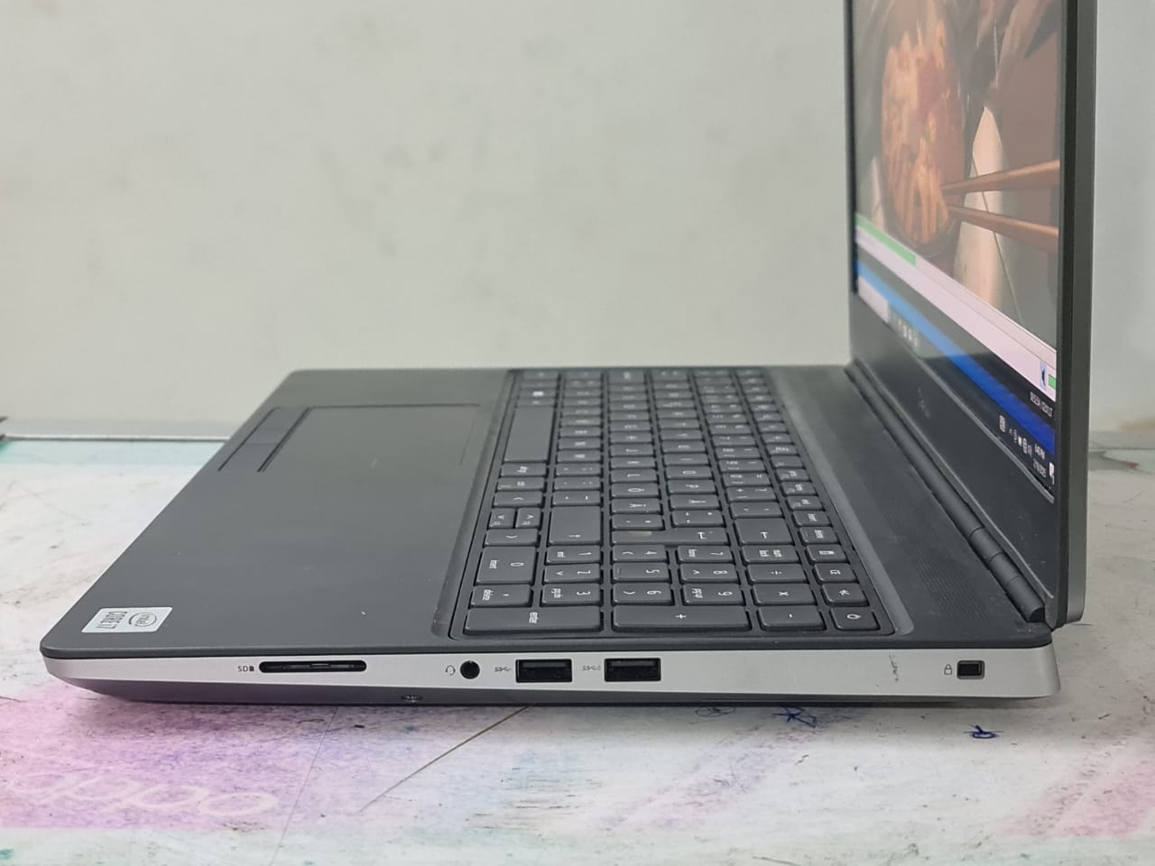 Dell Precision 7550, 15.6 inch FHD Laptop – Intel Core i7-10875H, 32GB DDR4 RAM, 512GB SSD, NVIDIA RTX 5000 16GB - 5