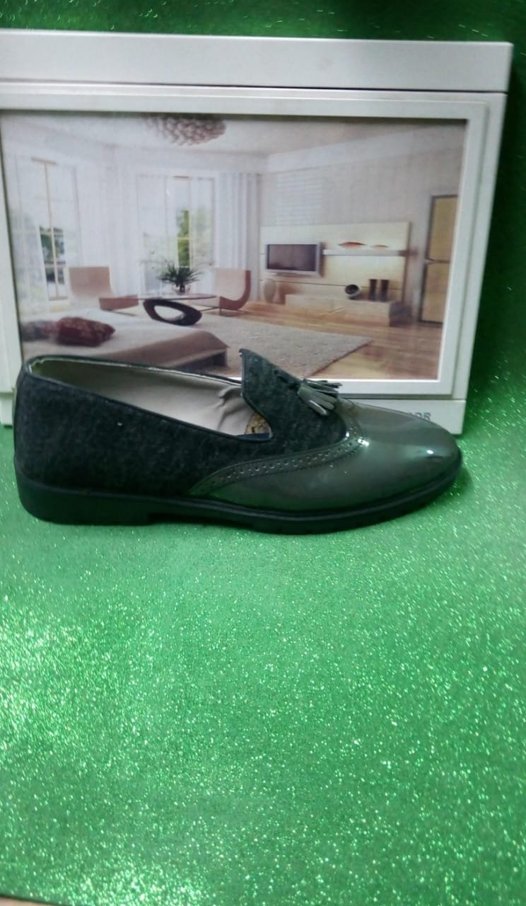 ج رجالي نعل ربر جلد مستورد بيعه 20كرتونه تباع علي بعضها   20  * 5جوز 100 جوز * سعر 150