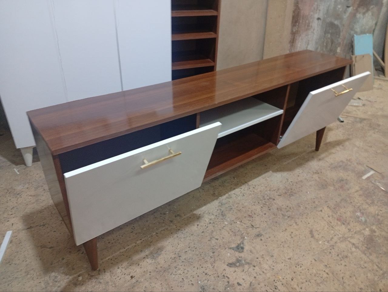 تريبزة شاشة خشب ميلامين  تركي مستورد😍😍