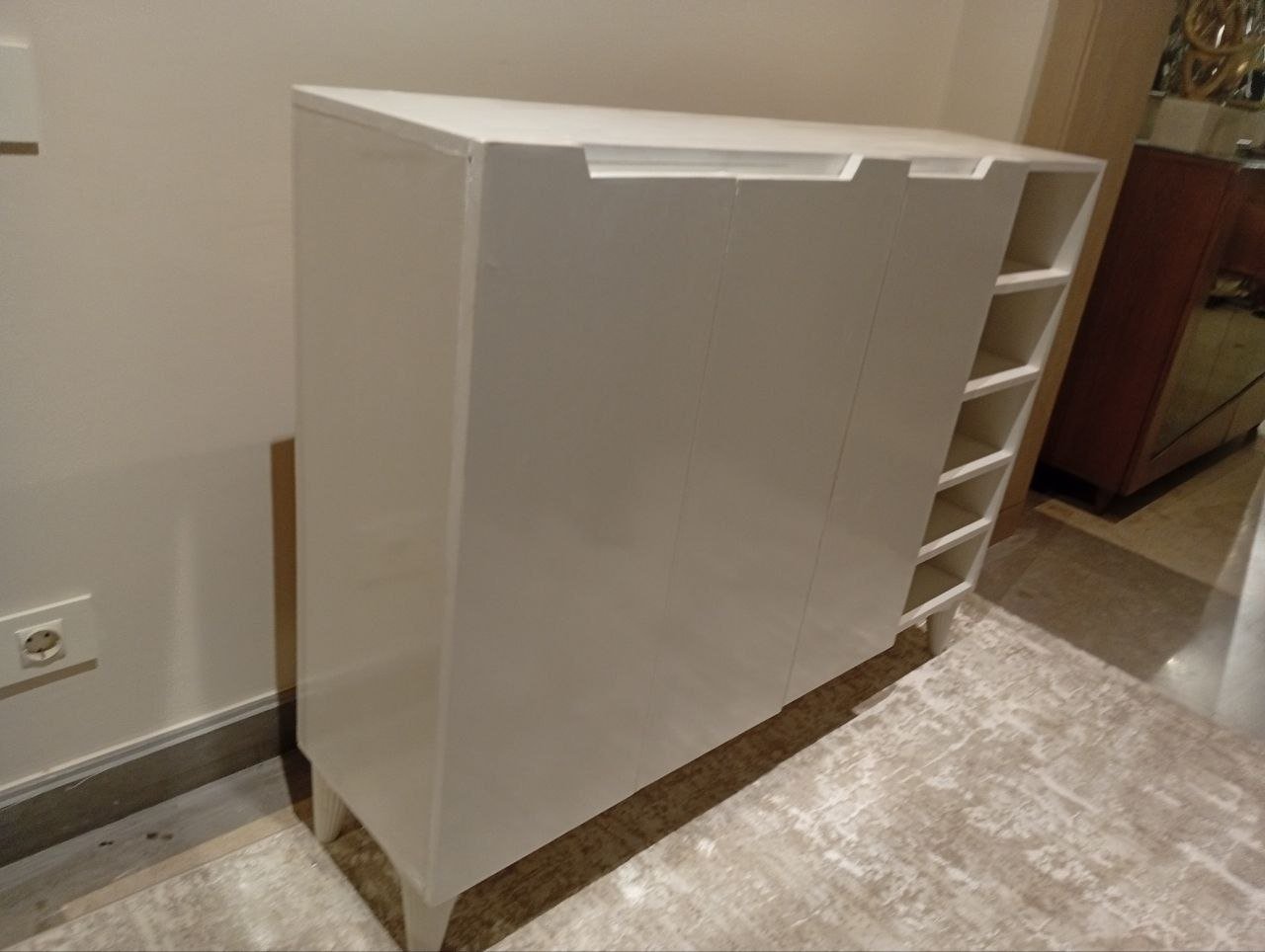 بوفيه او جزامه الترند قطعه اثاث  متعدده الاستخدام   قطعه عمليه وشيك