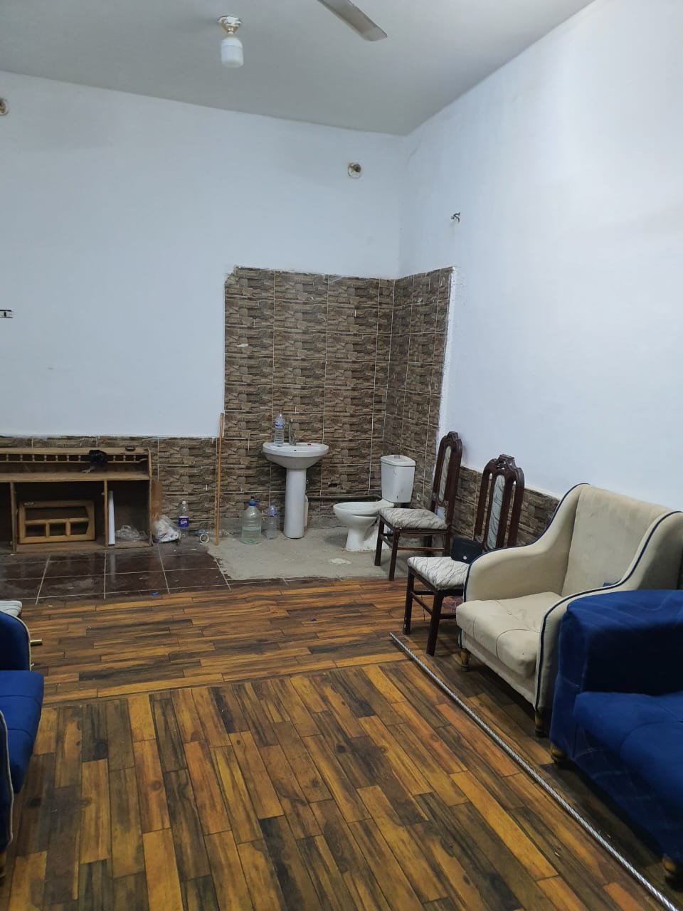 محل للأيجار بفيصل 30م يصلح لأي نشاط