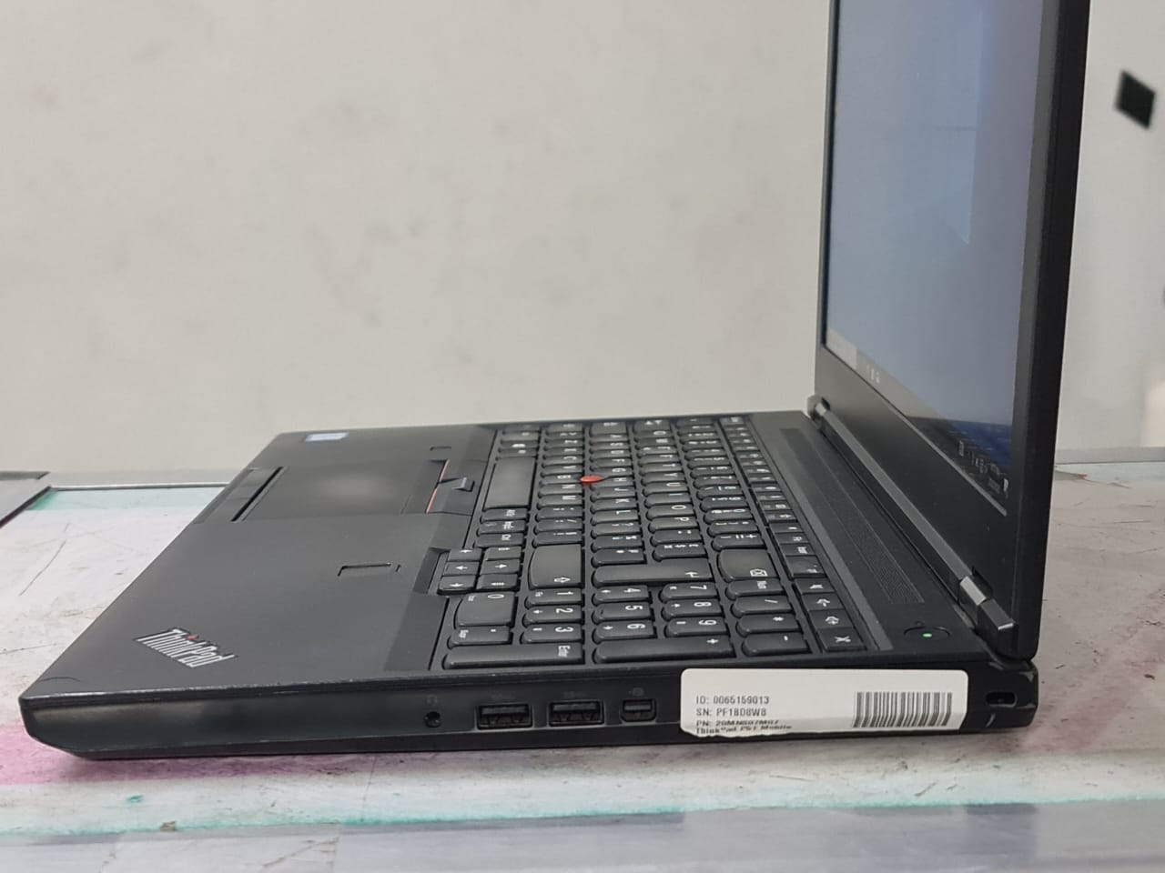 Lenovo P51 – Intel Core I7-7820Hq @ 2.90 Ghz – 512 Gb m2 ssd – 16 Gb Ddr4 – nvidea m1200 4g ddr5 - 3