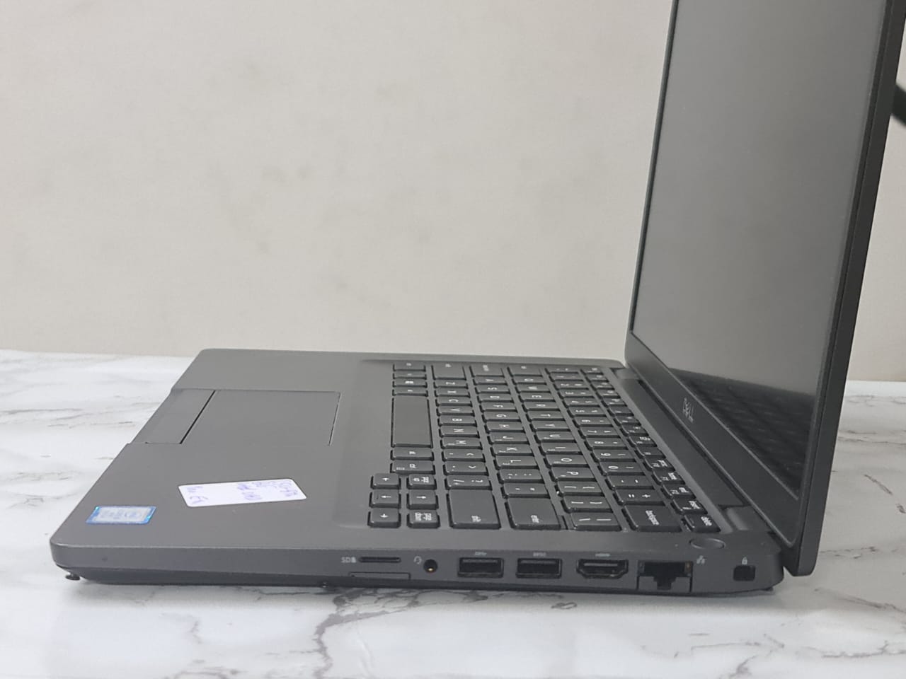 Dell Latitude 5400 Intel Core I5-8365U 8GB Ram 256GB SSD Intel UHD Graphics 620 14″ Inch FHD جملة فقط
