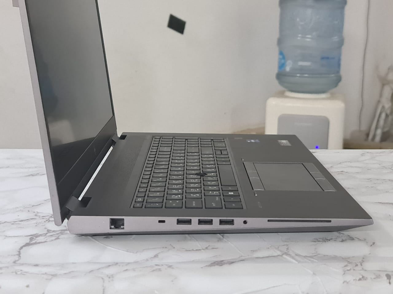 hp zbook fury 15 g8 – Nvidia RTX A2000 – 15.6 fhd – ssd 512 nvme – 16g ram